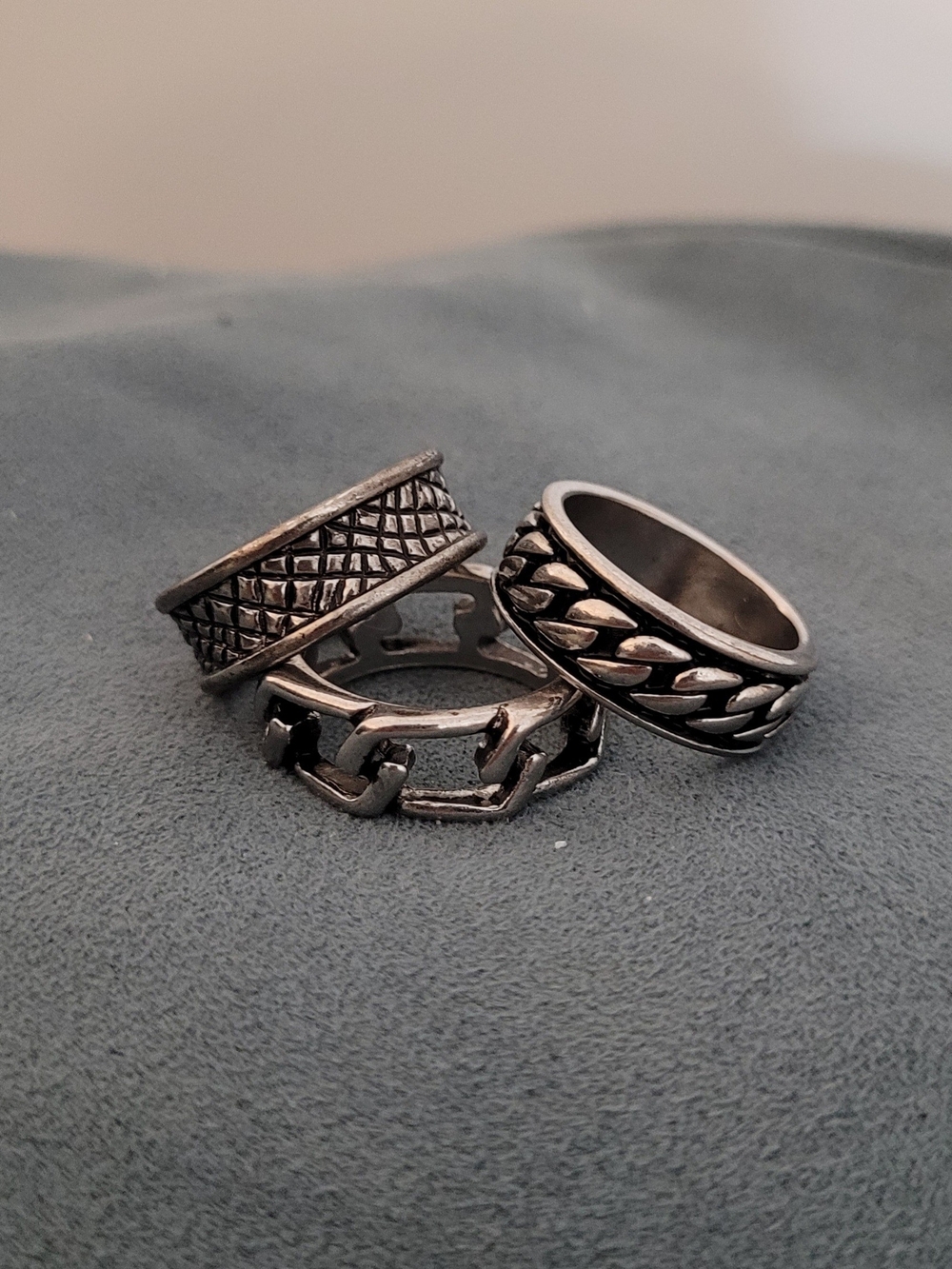 Men's Stainless Steel Chain Link Ring (I Think) – Black Silver Finish